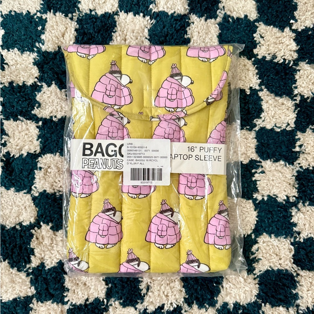 NWT Urban Outfitters BAGGU Peanuts Snoopy Puffer Jacket Sleeve 16”